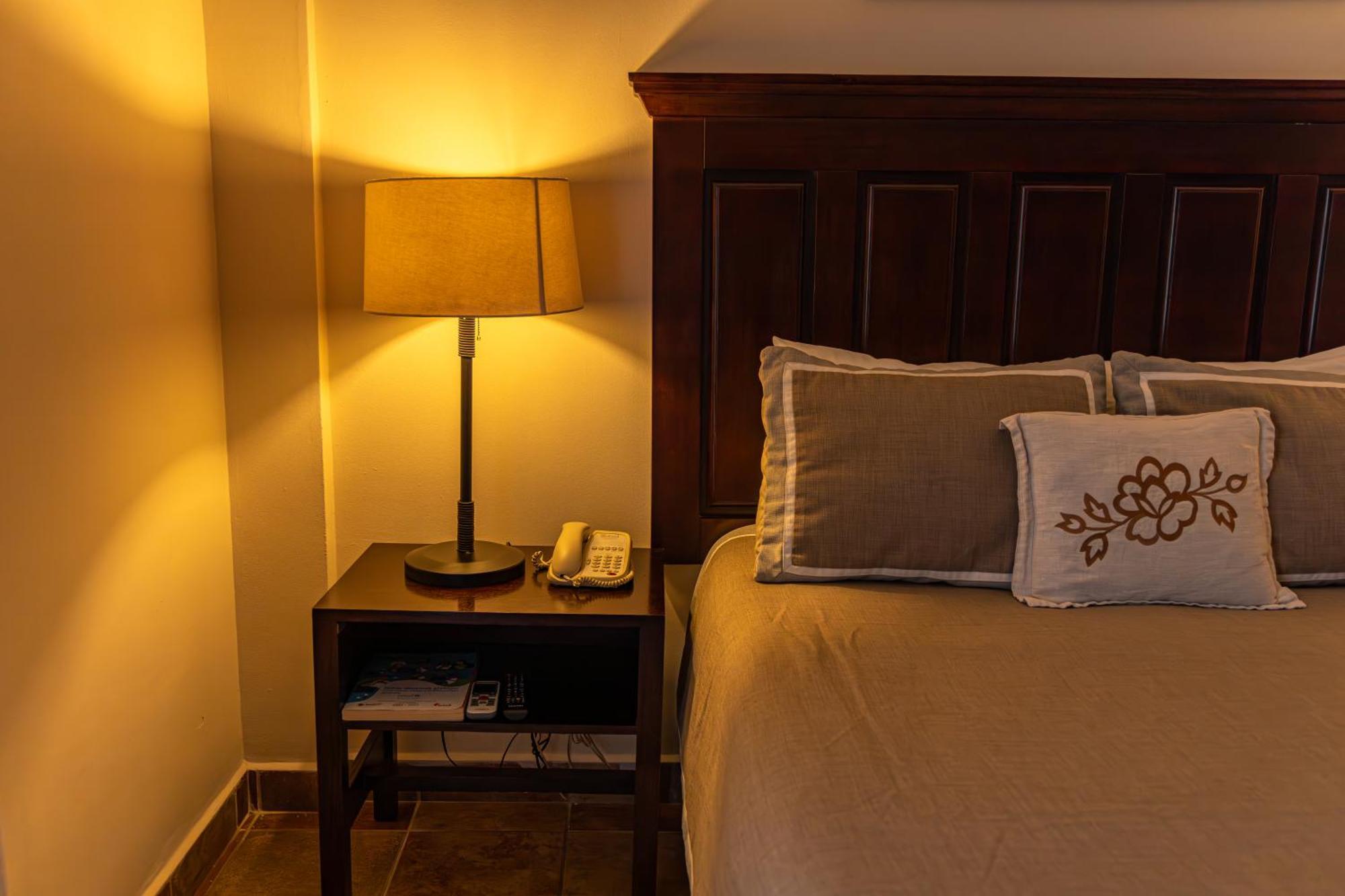 Hotel Cubita Boutique Resort & Spa Чітре Екстер'єр фото