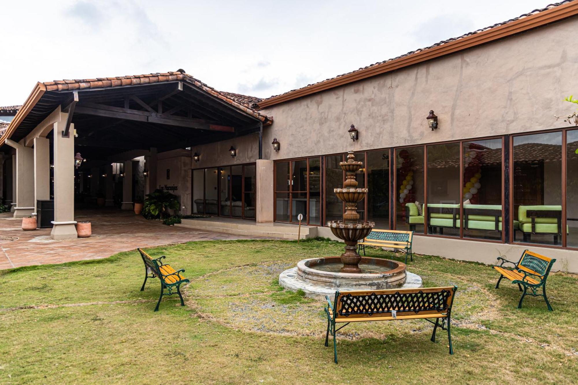Hotel Cubita Boutique Resort & Spa Чітре Екстер'єр фото